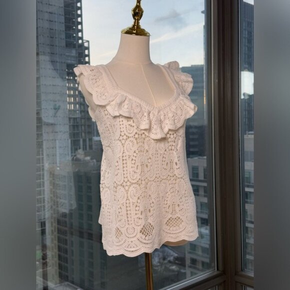 🆕 FARM Rio 🧿 NWOT Delicate White Crochet V-Neck Cami with Ruffle, Sz M - Picture 4 of 15